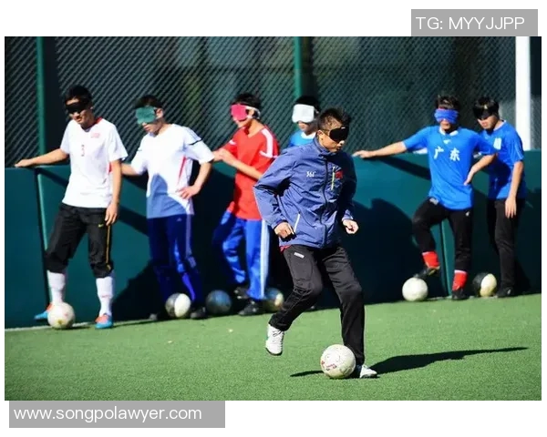 追随球星足迹探索足球传奇的辉煌历程与个人成就 追随球星足迹探索足球传奇的辉煌历程与个人成就